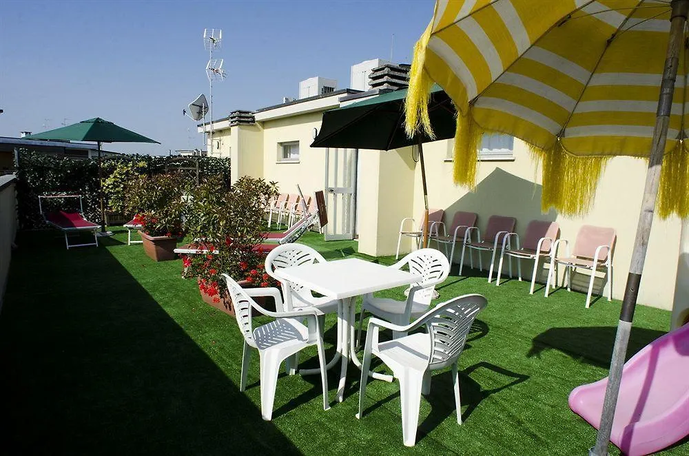 Hotel Olympic Milano Marittima 3*,  Italy